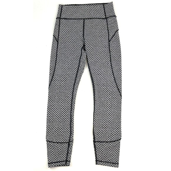 Lululemon In Movement 7/8 Tight Leggings Everlux Monochromic Black W5BBQS Sz 6 - Picture 2 of 13